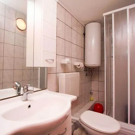 Lägenhet Ere Zuronja-one-bedroom With Sea View 2