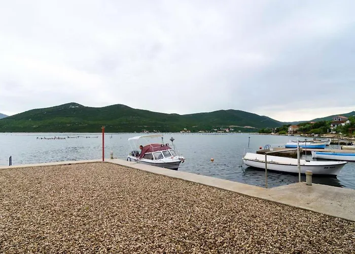 Ere Zuronja-one-bedroom With Sea View 2 * Putniković