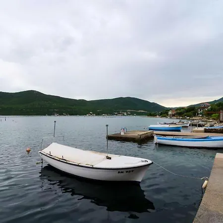 公寓 Ere Zuronja-one-bedroom With Sea View 2