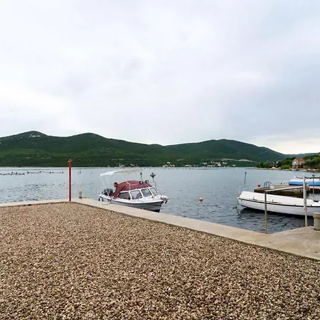 Ere Zuronja-one-bedroom With Sea View 2 * Putniković