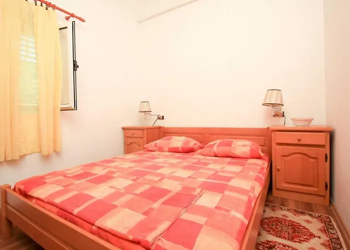 Ere Zuronja-one-bedroom With Sea View 2 Putniković